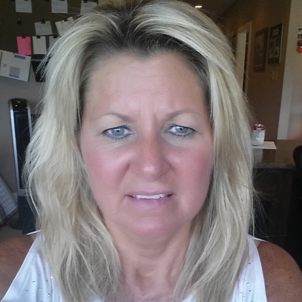 Meet your Posher, Carrie